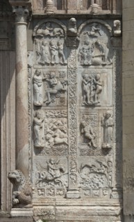 Panneau latéral droit du portail de la basilique San Zeno Maggiore à Vérone