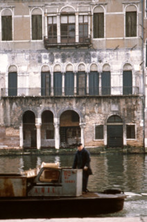 Collecte des ordures ménagères à Venise