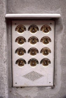 Interphone d'un immeuble à Venise