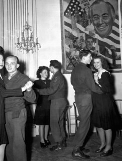 Club de danse à Paris (11 février 1946)
