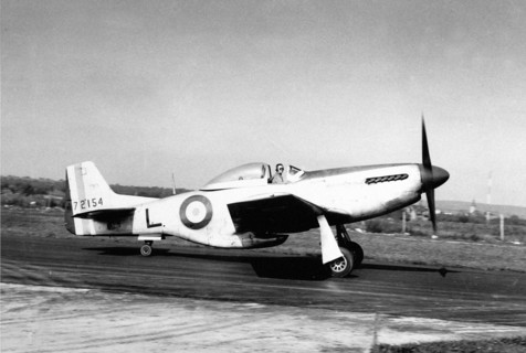 P-51 avant le décollage, 1950