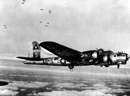 B-17 of the 8th U.S. Air Force attack Kassel (Germany) January 1st, 1945