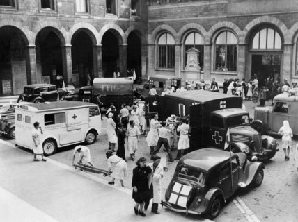 L'Hôtel-Dieu pendant la libération de Paris.
 (25 août 1944)