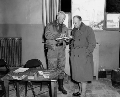 U.S.  Gen. Dwight D.Eisenhower and  U.S.  Lt.Gen. George S. Patton in Tunisia (March 16, 1943)