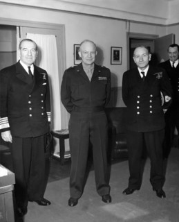 Les Alliés se réunissent à Reims.
 (15 mars 1945)