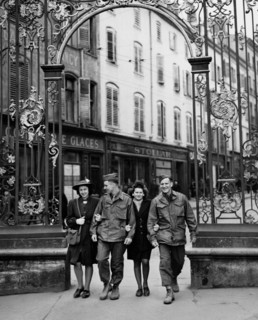 Deux GI's à Nancy. (16 février 1945)