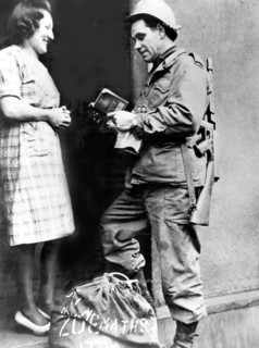 American sergeant tries out with French  (Fall 1944)