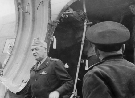 Le Général américain Henry H. Arnold en Normandie,  12 juin 1944
