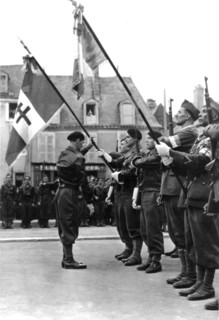 Cérémonie au Mans en août 1944