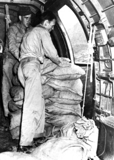 American troops drop supplies for Chinese troops, 1944