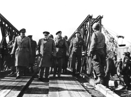 Leaders alliés à Julich, février 1945