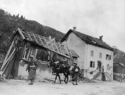 Membres de la 3e division algérienne dans les Vosges, automne  1944