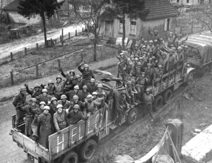American soldiers and officers come back home from ETO, December 11, 1944