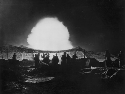 Début de l'offensive de Roer en Allemagne
(23 février 1945)