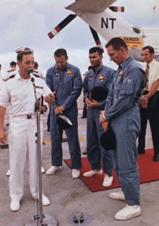 Prière pour le retour sain et sauf des astronautes de la mission Apollo 13 (17 avril 1970)