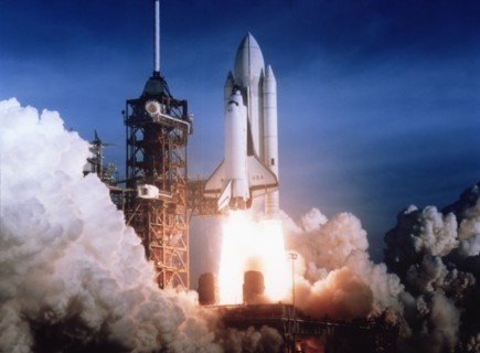Lancement de Columbia STS-1.