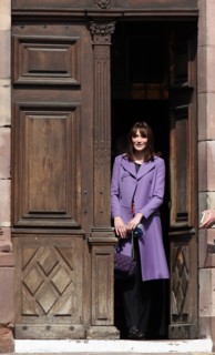 Die Ehefrau des französisischen Präsidenten, Carla Bruni-Sarkozy...