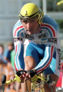 Der Franzose Laurent Jalabert gewinnt am 9.10.1997 bei der Rad-WM im spanischen San Sebastian im