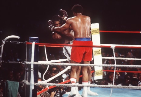 Muhammad ALI, USA, Boxer, links, im Kampf gegen George FOREMAN, Weltmeisterschaftskampf, Ali laesst