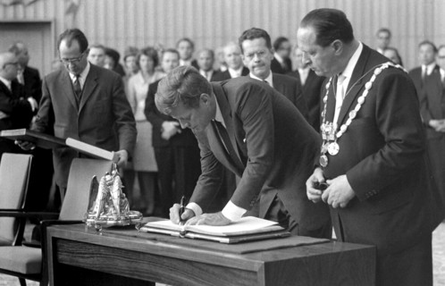 Le Président John F. Kennedy lors d'une visite à Cologne en 1963
