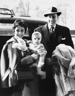 Elizabeth Taylor avec Michael Wilding et leur fils