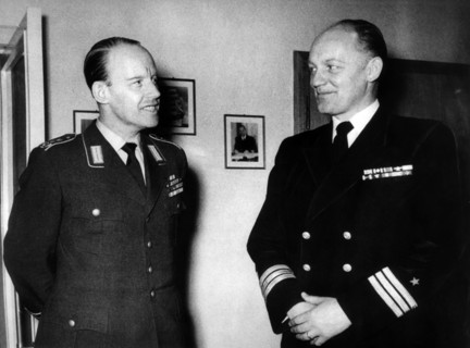 Oberst Freiherr von Beust und Fregattenkapitän Wachsmuth