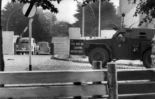 Poste frontière de Sandkrugbrücke à Berlin, 1962