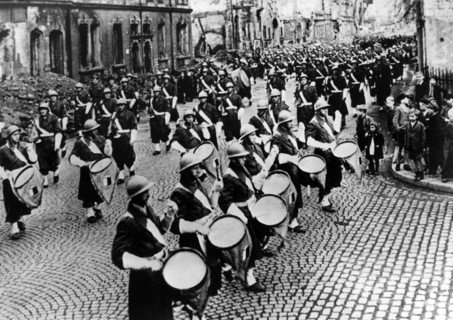 Parade of French troops in Saarbruecken in 1946