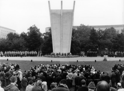 Celebrations on farewell of western Allies from Berlin at Airlift Monument