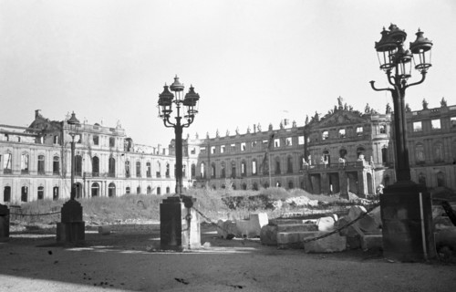 Destroyed Neues Schloss in Stuttgart, 1945
