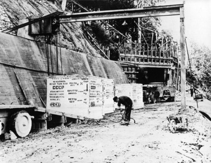 Post-war era - dismantling of German factories