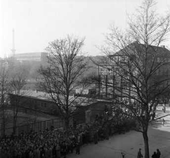 Berlin - influx of refugees 1952