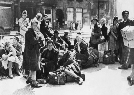 Post-war era - refugees