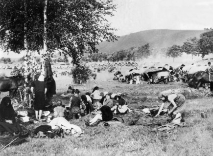 Post-war era - Refugees