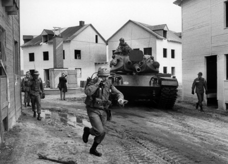 Manoeuvre "Compass Rock" of US army in Berlin