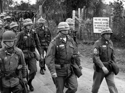 Manoeuvre of the US army in Berlin Grunewald