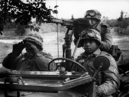 Manoeuvre of US army in Berlin Grunewald