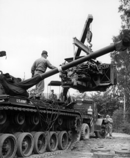 Engine change during allied tank maneuver in Berlin Grunewald
