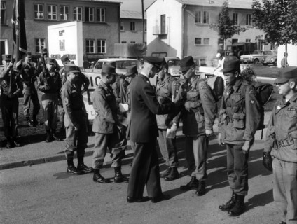 U.S. soldiers march 290 kilometers