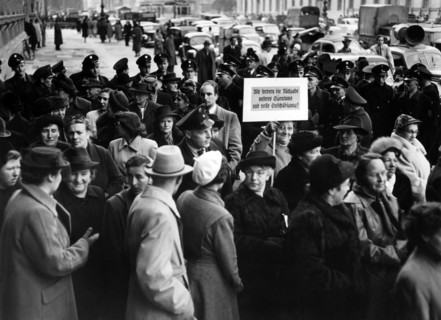 Demonstration of victims of the occupation in Munich