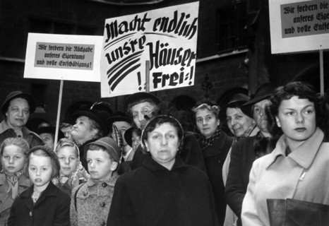 Demonstration of occupation victims in Munich