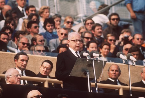 Munich 1972: memorial ceremony at Olympic Stadium