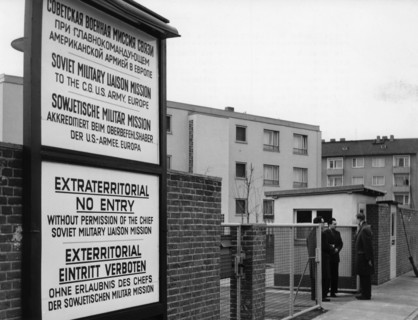 Soviet military mission in Frankfurt is sealed off by US army