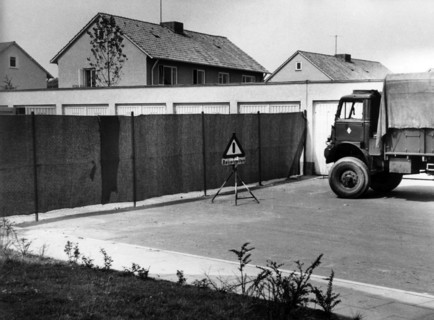 Fence for new Soviet military mission in Bünde