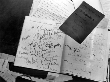 Joseph Goebbels - signature