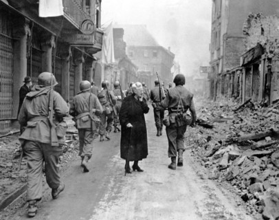 US troops march into Bensheim