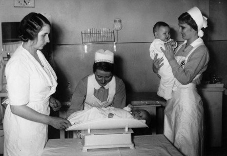 Third Reich - NSV childcare 1942