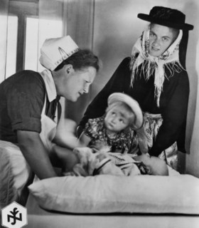 Third Reich - NSV childcare 1944