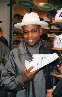 MEMBER OF "RUN-DMC"
American Rap Group
At the launch of the largest Foot...