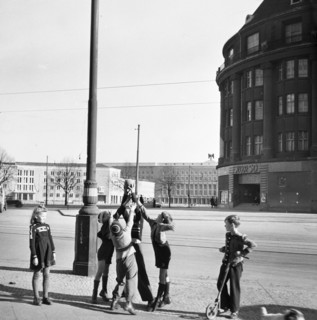 Post-war period - everyday-life in Berlin